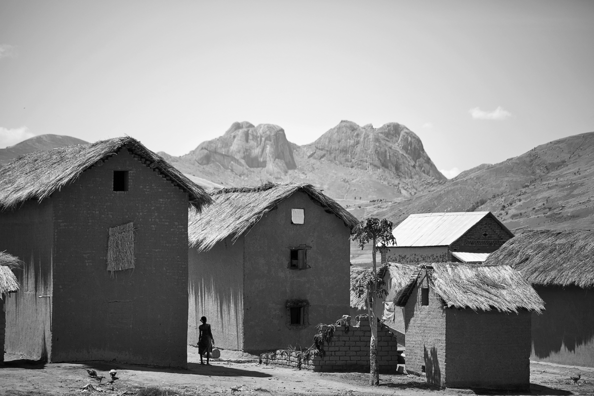 Y9A7540BW